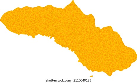 Mapa de oro vectorial de la isla de Sumba. Mapa de la isla de Sumba aislado en un fondo blanco. Mosaico de partículas de oro basado en el mapa amarillo sólido de la isla Sumba.