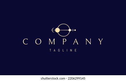 Logotipo vectorial dorado en el que una imagen abstracta del sistema solar en un estilo geométrico.