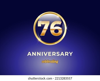 Imagen vectorial del logo de 76 años de aniversario dorado con botón brillante azul redondo con marco de anillo dorado sobre fondo de gradiente azul oscuro. Buen diseño para la celebración de la felicitación, cumpleaños, etc.