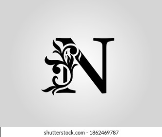 Logotipo elegante vectorial gráfico - Letra N Diseño. Icono Alfabético Caligráfico Vintage para diseño de libros, nombre de marca, sello, Restaurante, Boutique, Notary, Hotel.  