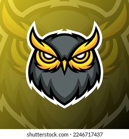 vector graphics illustration of a owl in esport logo style. perfect for game team or product logo