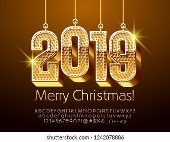 Tarjeta de felicitación vectorial para Feliz Navidad con Juguetes Golden Brillo 2019. Fuente de gradiente metálico.