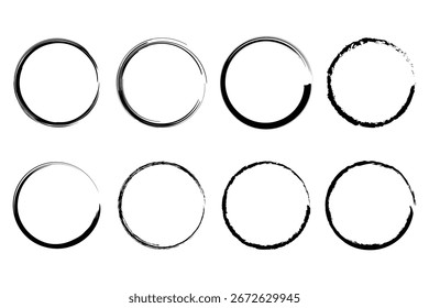 Vector grunge circles. Formas redondas dibujadas a mano. Marcos de trazo de pincel. Elementos de diseño de tinta negra. EPS 10.