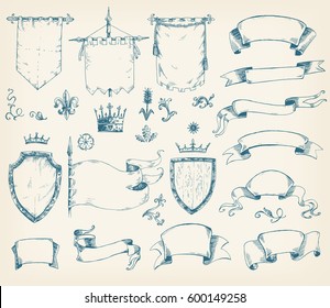 Colección de plantillas heráldicas dibujada a mano por vectores: escudo, bandera, estándar, cintas, rollos, corona, plantas. Estilo esquemático de grabado. Conjunto medieval aislado.