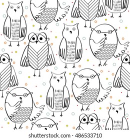 Vector hand drawn seamless pattern with owls