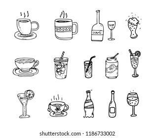 Vector hand drawn set of cocktails and alcoholic and nonalcoholic beverages. Sketch.