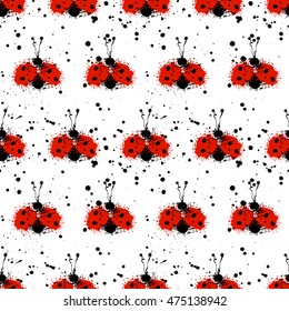 Vector hand drawn watercolor seamless pattern with ladybug. Artistic creative colorful graphic ilustration with splash, blots and smudge. Endless vector background, graphic illustration 