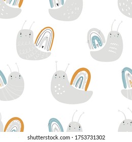 Vector hand-drawn color seamless repeating childish simple pattern with cute snails in Scandinavian style on a white background. Children's pattern with snails. Snail print. Cute baby animals.