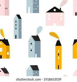 Vektor handgezeichnet farbene, nahtlose, sich wiederholende kindliche einfache Muster mit süßen Häusern im skandinavischen Stil auf weißem Hintergrund. Kindernahtloses Muster mit Häusern. Stadt. Häuser. Architektur.