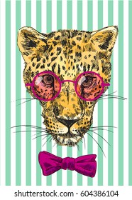 Vector hand-drawn illustration leopard. Sketch style. Drawing by hand. Good for print for t-shirt, card, invitations.