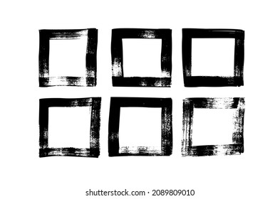 handgezeichnete Quadrate, Zeichenrahmen einzeln auf weißem Hintergrund. Fette Pinselstriche. Satz von schwarzen quadratischen Formen. Schmutzige, geometrische Formen, Rahmen oder Vorlagen für Text.