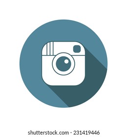 Vector hipster camera icon with long shadow effect in flat style