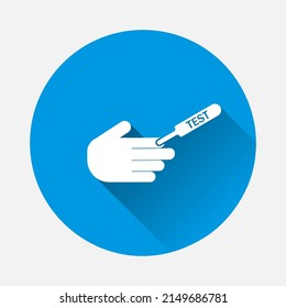 Icono vector de la sangre de prueba en el icono del dedo sobre fondo azul. Imagen plana con sombra larga.