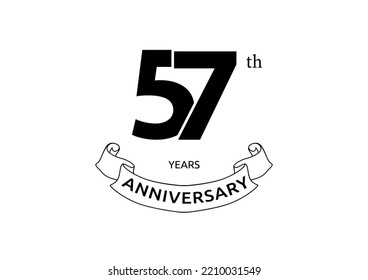 Ilustración vectorial del logo del 57º aniversario con color negro sobre fondo blanco. Celebración del logo del aniversario en blanco y negro. Buen diseño para invitación, banner, web, tarjeta de felicitación, etc.

