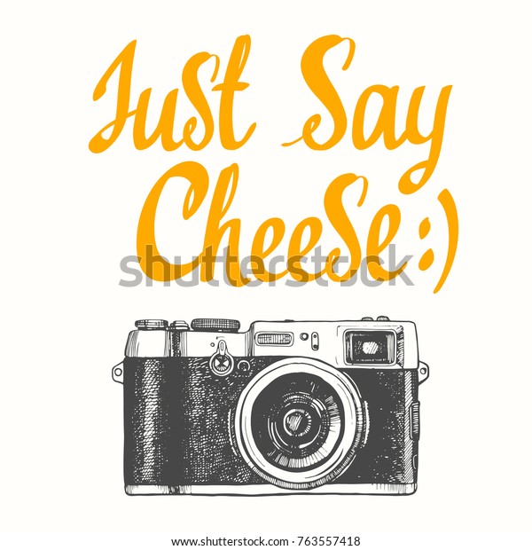 白い背景にスケッチスタイルのカメラとベクターイラスト チーズと言って デザインに合った筆跡のエレメント 手書きのインク文字 のベクター画像素材 ロイヤリティフリー