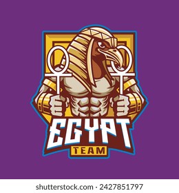 Cuervo con el traje tradicional egipcio que lleva símbolos egipcios con el logotipo de la exportación del texto de EGYPT TEAM