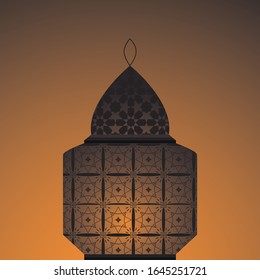 Ilustración vectorial de farolillos orientales.Fanoos árabes o vintage, lámparas antiguas brillantes con velas o luz musulmana colgada para vacaciones árabes.Tema de vacaciones musulmán y oriental, objetos de fondo