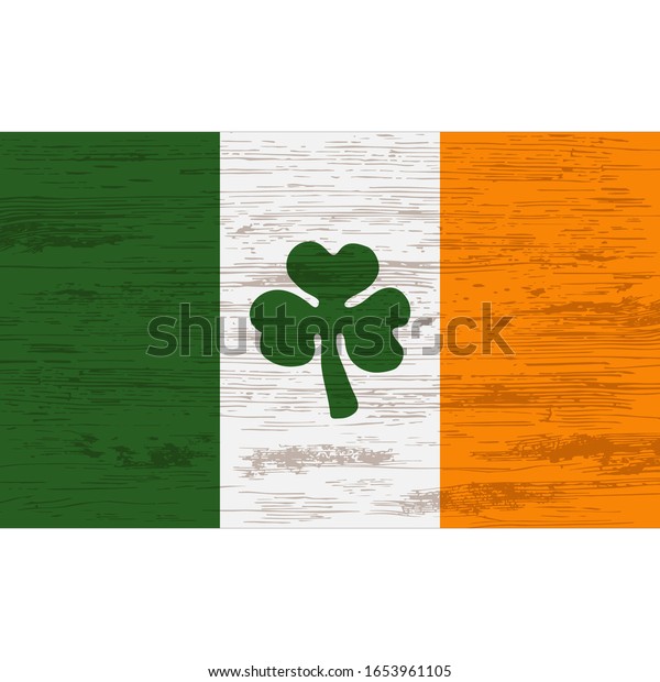ビンテージ木のテクスチャーと中央に三葉を持つアイルランド国旗のベクターイラスト アイルランド国旗の背景にストックイラストシャムロック 聖パトリックス デーのコンセプト のベクター画像素材 ロイヤリティフリー