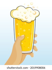 Ilustración vectorial en un estilo plano. Mano con un vaso de cerveza ligera.