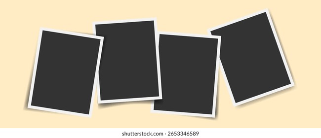 Ilustração vetorial com quatro molduras verticais vazias espalhadas e sobrepostas. Fundo bege, sombras realistas. Perfeito para o blog de narrativa visual, maquete de galeria, livros de memória, álbum de família