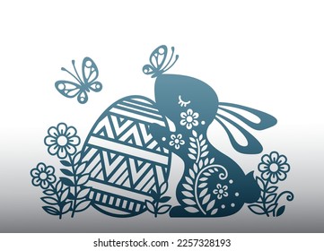 Ilustración vectorial de liebre, conejo, entre flores con mariposa. Silhouette de lindo conejito con huevo de Pascua para corte láser o mariposa de tarjeta. Hermoso cartel para mensaje de texto Feliz Pascua