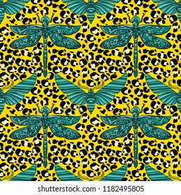 Vector illustration leopard print seamless pattern with fly insects in doodle style.