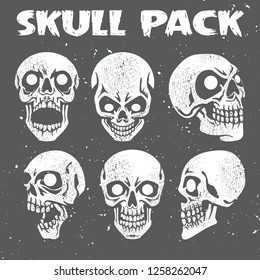 VECTOR ILLUSTRATION SKULL HEAD PACK VARIETY POSE WITH GRUNGE VINTAGE EFFECT 