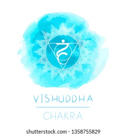 Ilustración vectorial con el símbolo chakra Vishuddha y elemento acuarela sobre fondo blanco. Patrón de Círculo Mandala y letras dibujadas a mano. De color.