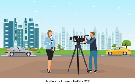 Vector de una periodista mujer y camarógrafo que hace un reportaje sobre los antecedentes de la violación en la ciudad 