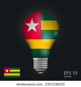 Bombilla vectorial con bandera de Togo, 3D enluciendo aislado en fondo gris.
