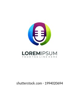 diseño de logotipo vectorial colorido gradeint podcast con el logotipo de letra O inicial
