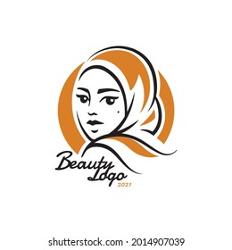 diseño del logo vectorial de una mujer musulmana con velo, la chica que está cubierta de la cabeza con hijab en la bufanda con una marca de nacimiento en su cara