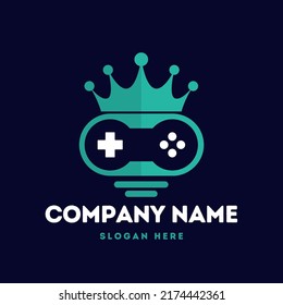 logotipo vectorial para el recurso o sitio de gamer. Botones joystick de ilustración de vector y combinación de corona
