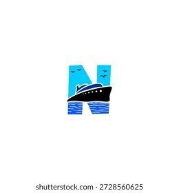 Ilustração do logotipo do vetor da carta N navio de cruzeiro navegando no oceano com pássaros em um céu azul. Perfeito para agências de viagens, marca de cruzeiro, logotipos de turismo, identidade marítima e tipografia moderna.