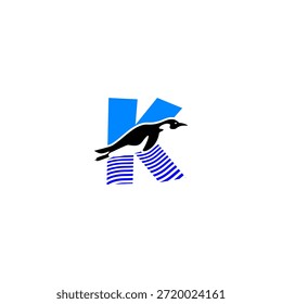 Ilustración del logotipo del Vector de una letra K del alfabeto del pingüino. Ideal para la marca de niños, logotipos de vida silvestre, educación, temas de acuarios, tipografía lúdica, diseño de mascotas y proyectos de identidad visual creativa