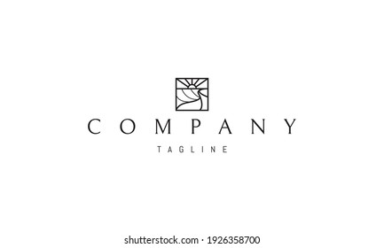Logotipo vectorial en el que la imagen abstracta del amanecer en la granja.