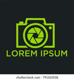 vector logo for photographer. Logo in a simple modern style. Opens the shutter camera. Vector Photo camera aperture sign icon.
