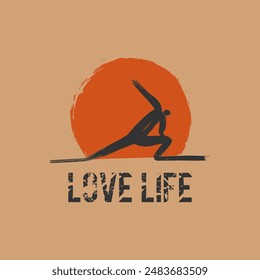 Logo de Vector para estudio de yoga. Silueta de un hombre practicando yoga en un fondo de atardecer