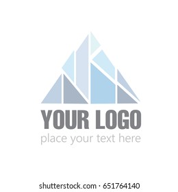 Vector low poly logo. Low poly mountain.