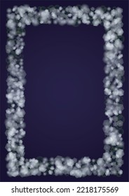 El fondo del Vector mágico de oro brilla con unos Círculos brillantes borrosos en negro. Textura de niebla estelar. Impresión de vacaciones brillante. Diseño de Navidad y Año Nuevo. Luz brillante en morado oscuro. Fondo Bokeh.