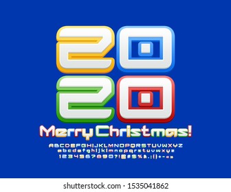 Tarjeta de saludo de estilo moderno vectorial Feliz Navidad 2020. Fuente luminosa creativa. Letras, números y símbolos de los alfabetos coloridos