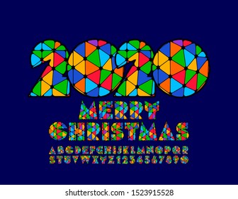 Vektor-Mosaik Grußkarte Frohe Weihnachten 2020! Bunte kreative Schriftart. Bright Uppercase Alphabet Letters and Numbers