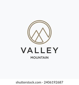 Ilustración vectorial del diseño del logotipo de la montaña de vectores