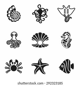 Vector Nautical icon set on white background