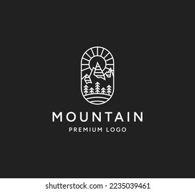 Emblema de las montañas de actividad al aire libre vectorial.