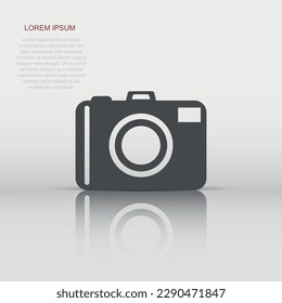Vector photo camera icon in flat style. Photographer cam sign illustration pictogram. Camera business concept.