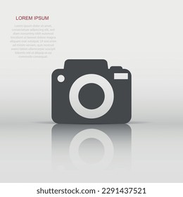 Vector photo camera icon in flat style. Photographer cam sign illustration pictogram. Camera business concept.