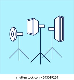 vector photography studio lighting equipment linear icon and infographic | illustrations of gear and equipment for professional photographers and amateurs isolated on blue background