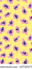 Vector print template with leopard fur texture. Seamless pattern. 
