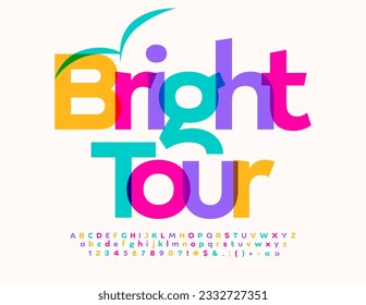 Viajero promocional Vector Bright Tour. Fuente colorida moderna. Conjunto de letras, números y símbolos decorativos de alfabeto